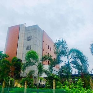 Mastiff Grand Regal Resort Arrah By Othpl